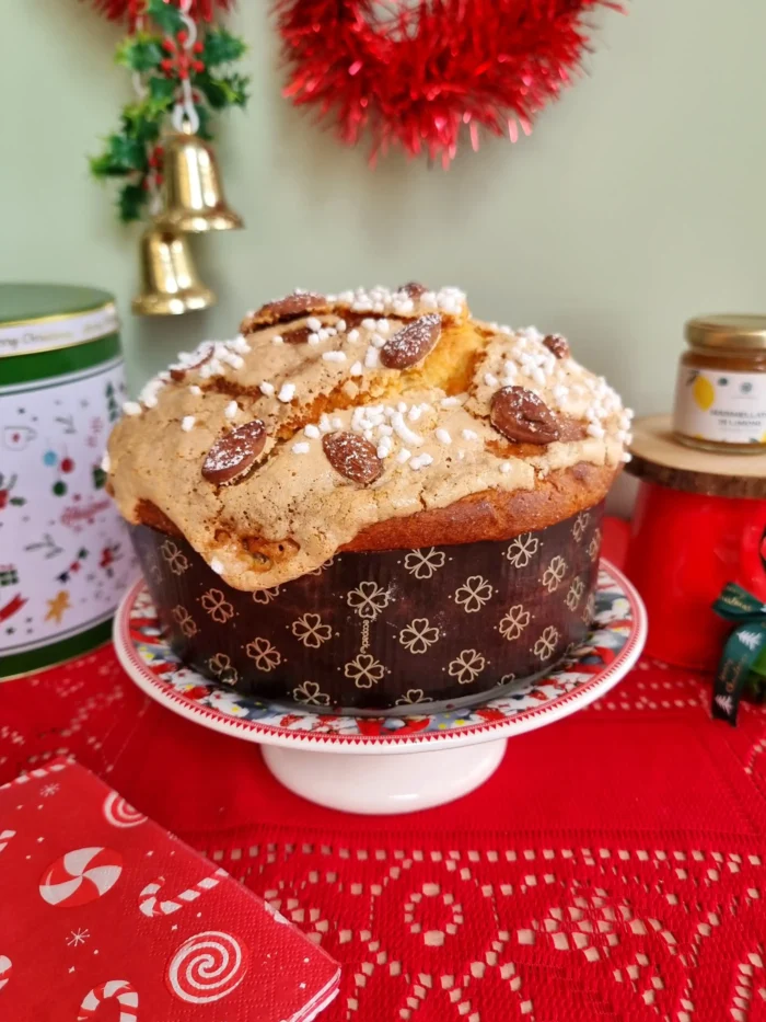 panettone senza glutine artigianale al limone con glassa mandorlata